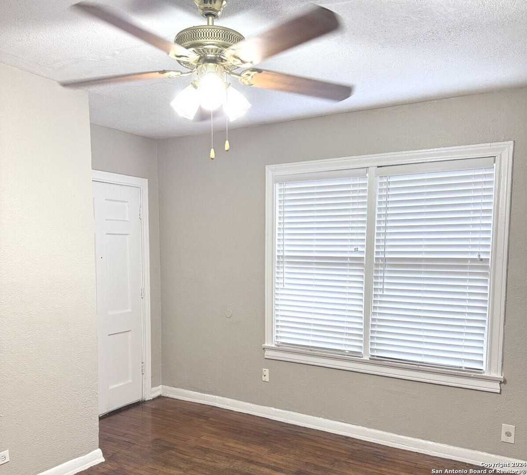 217 Natalen Ave #8 - Photo 3 of 13