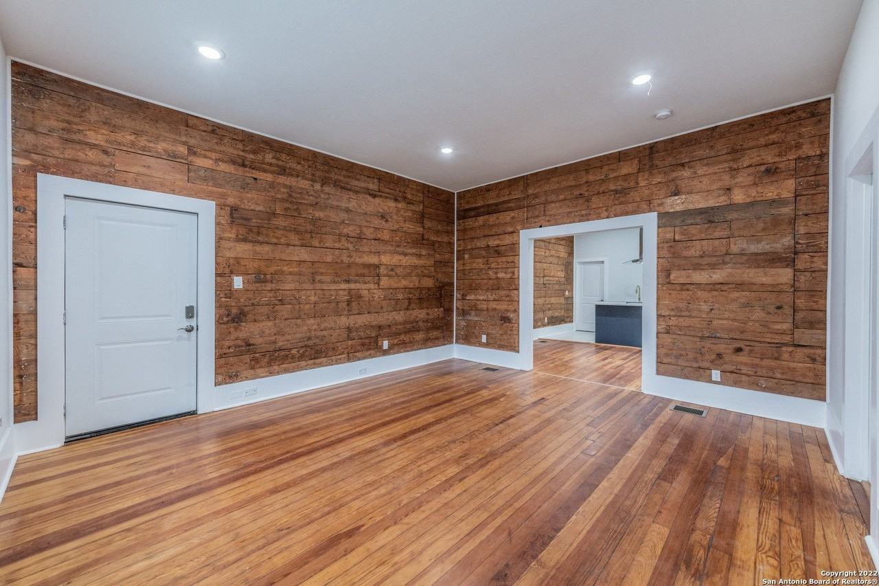 121 E Highland Blvd Unit 101 - Photo 4 of 25