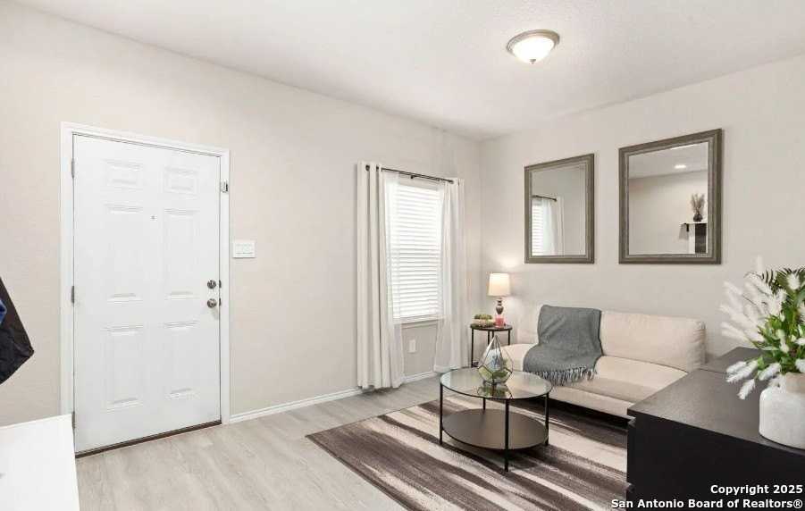 13031 Heathers Sun - Photo 2 of 31