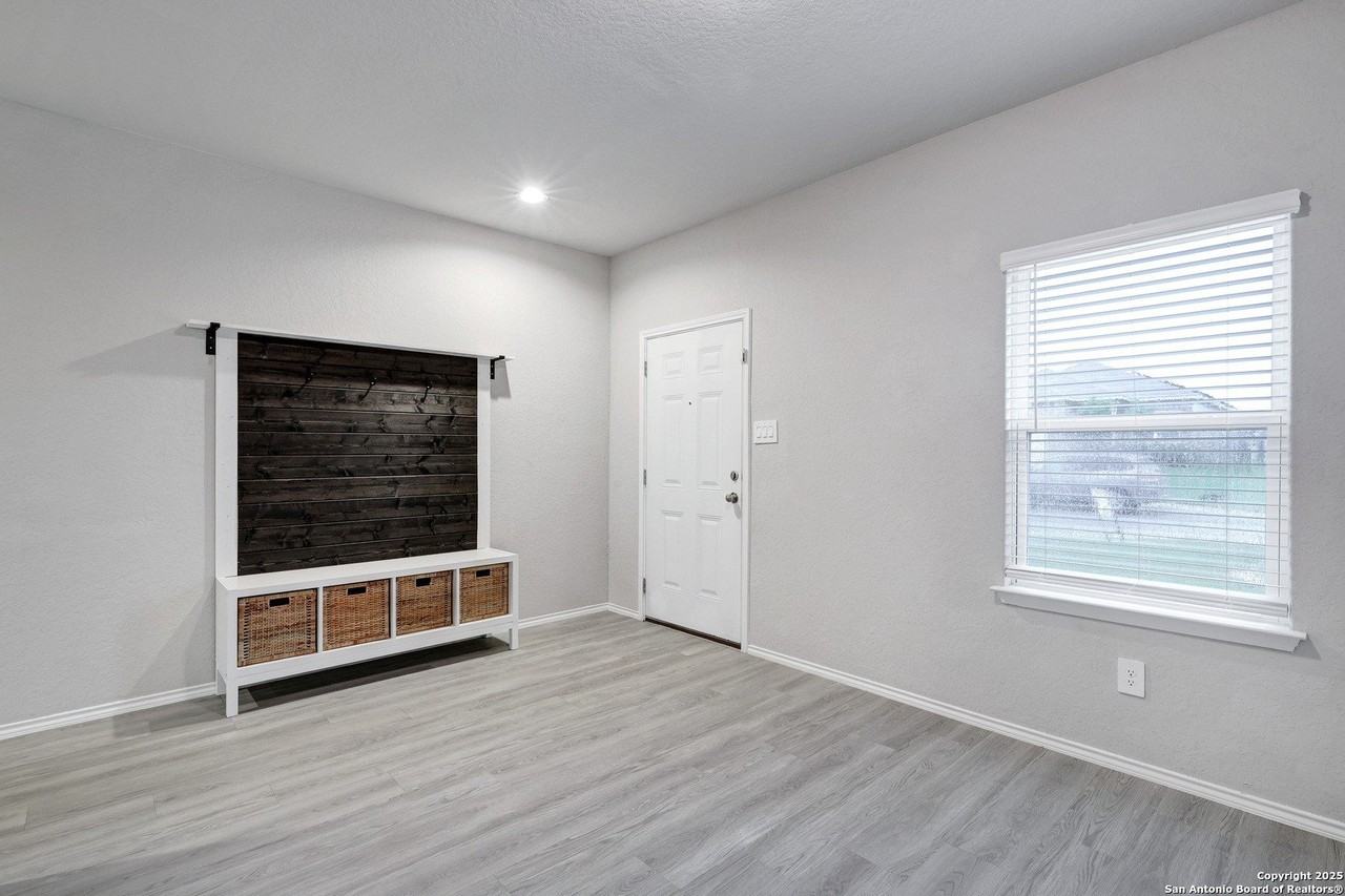 13031 Heathers Sun - Photo 7 of 31