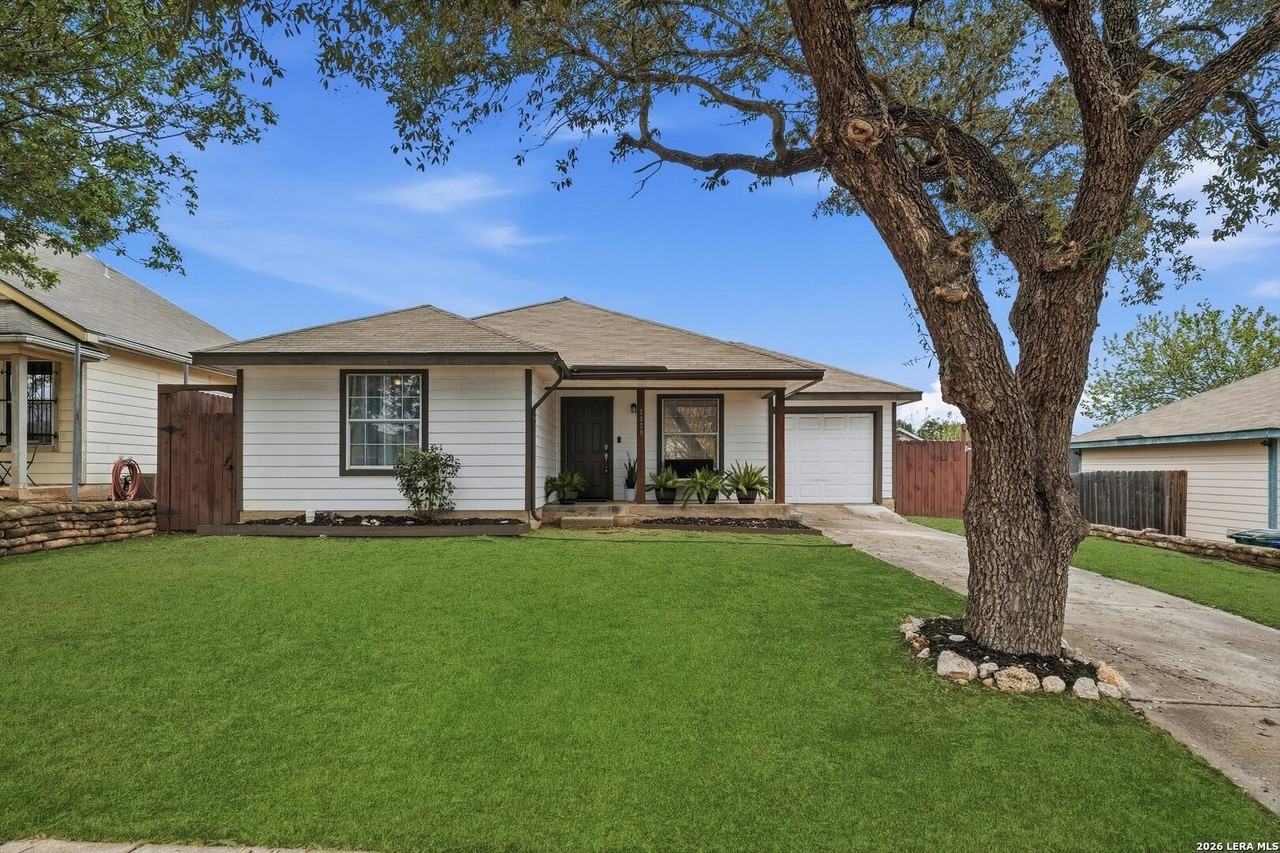 2829 Wyoming St - Photo 2 of 26