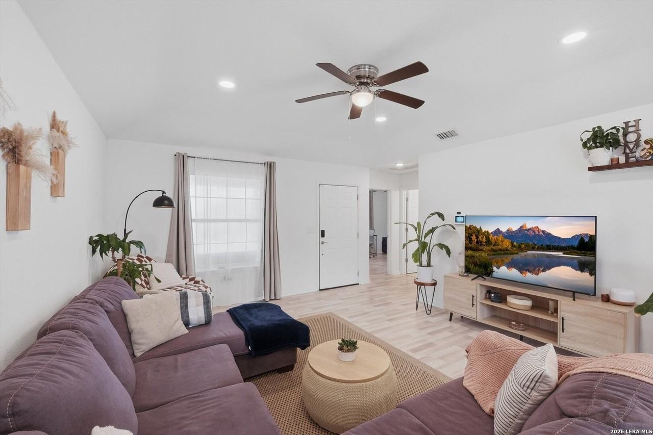 2829 Wyoming St - Photo 7 of 26