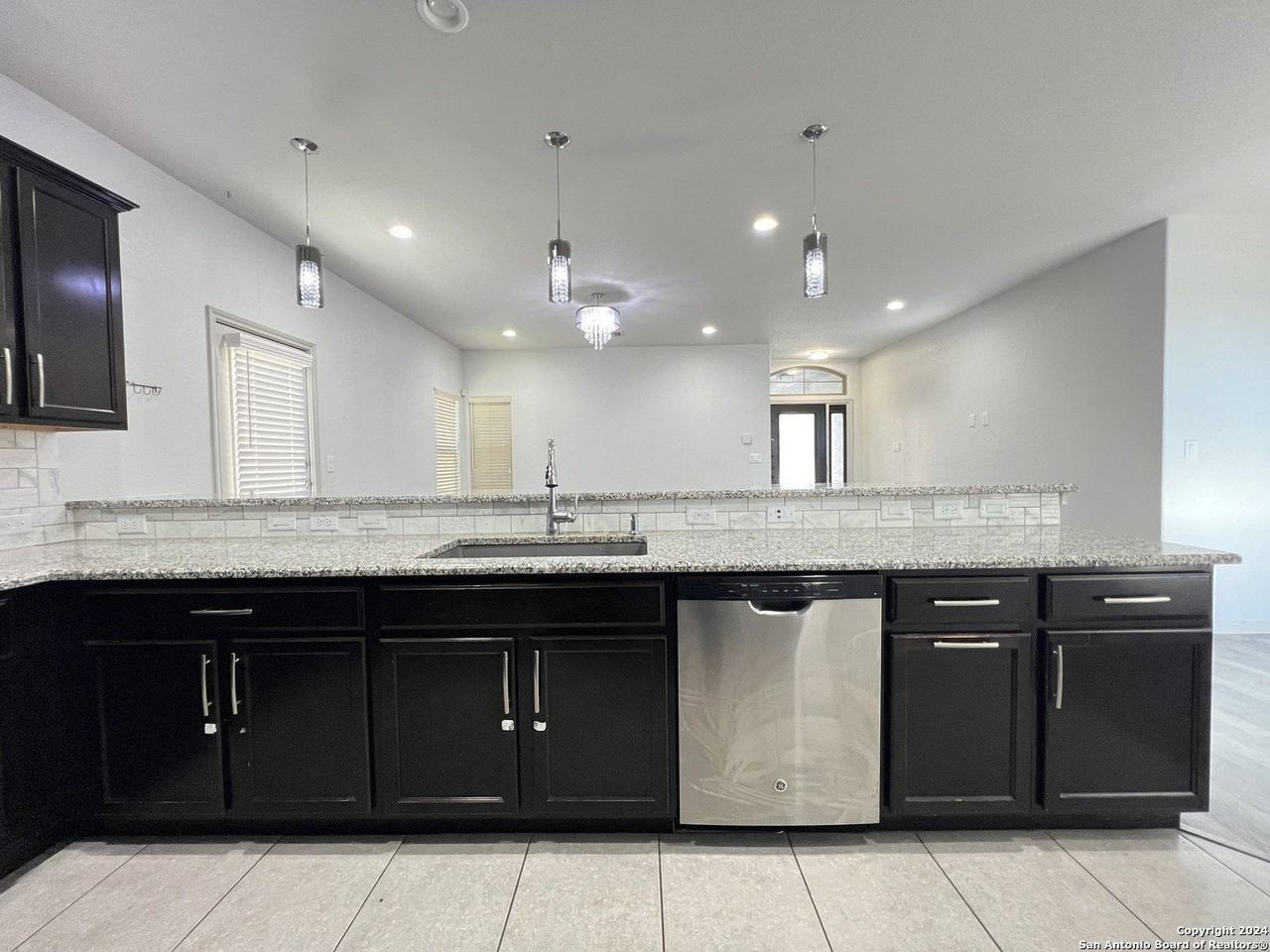 6150 Pecan Tree - Photo 6 of 27