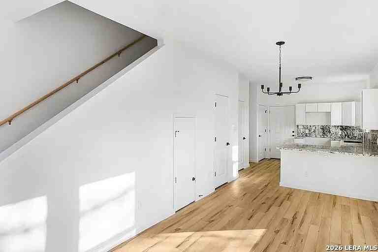 2654 Dignowity Ave #102 - Photo 4 of 20