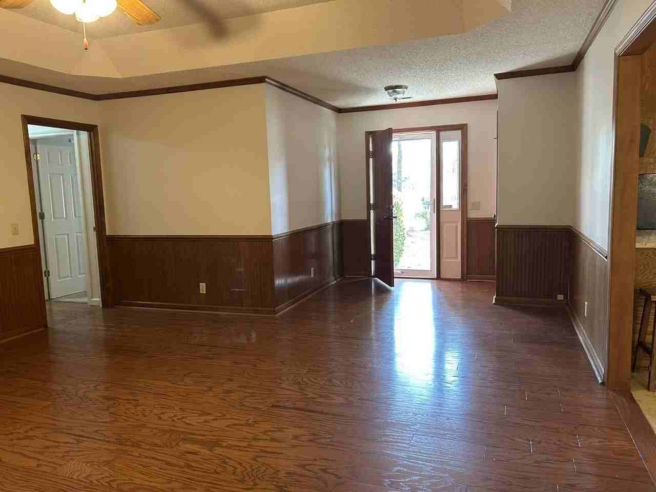 1145 Peppercorn Ln - Photo 5 of 21