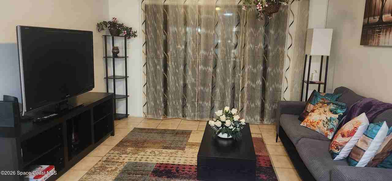 520 Palm Springs Blvd Apt 503 - Photo 2 of 32