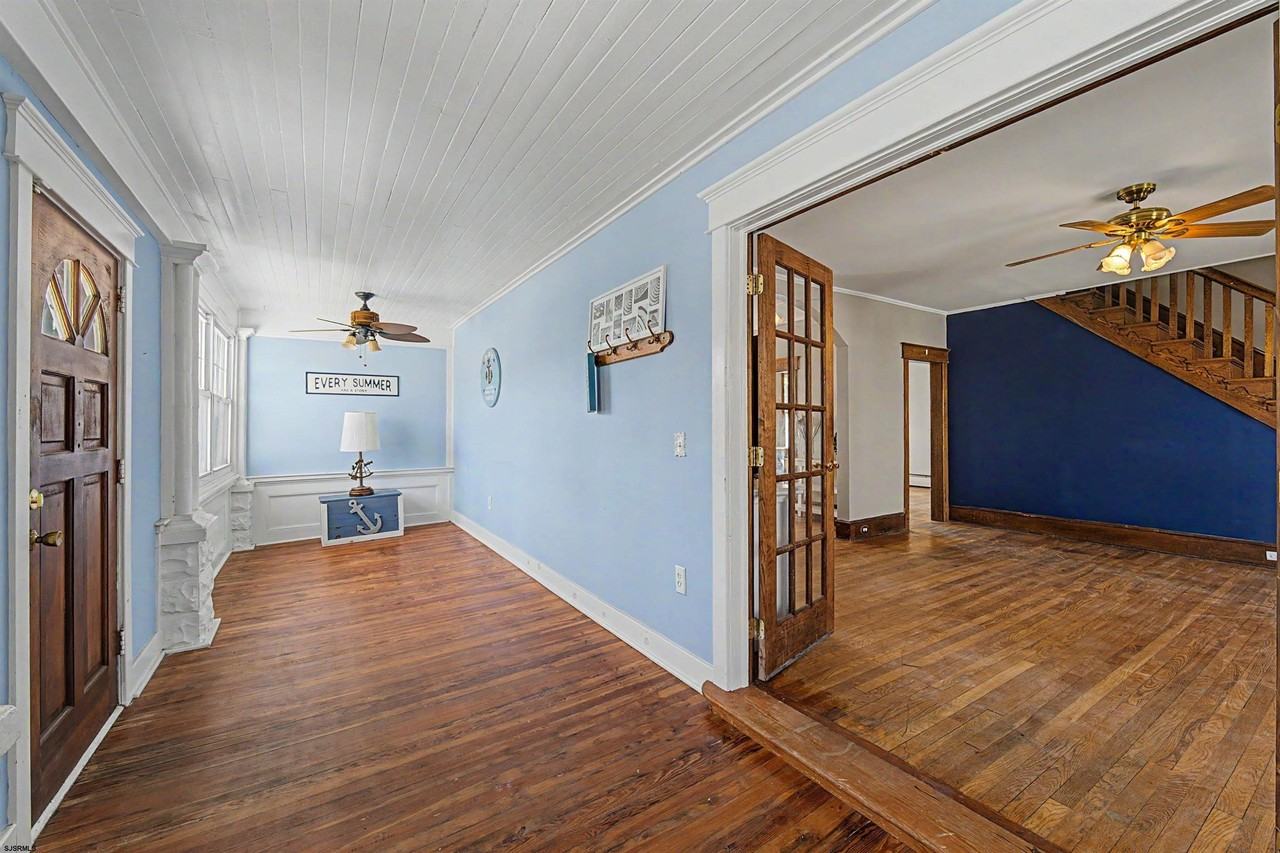 615 Shore Rd - Photo 7 of 34