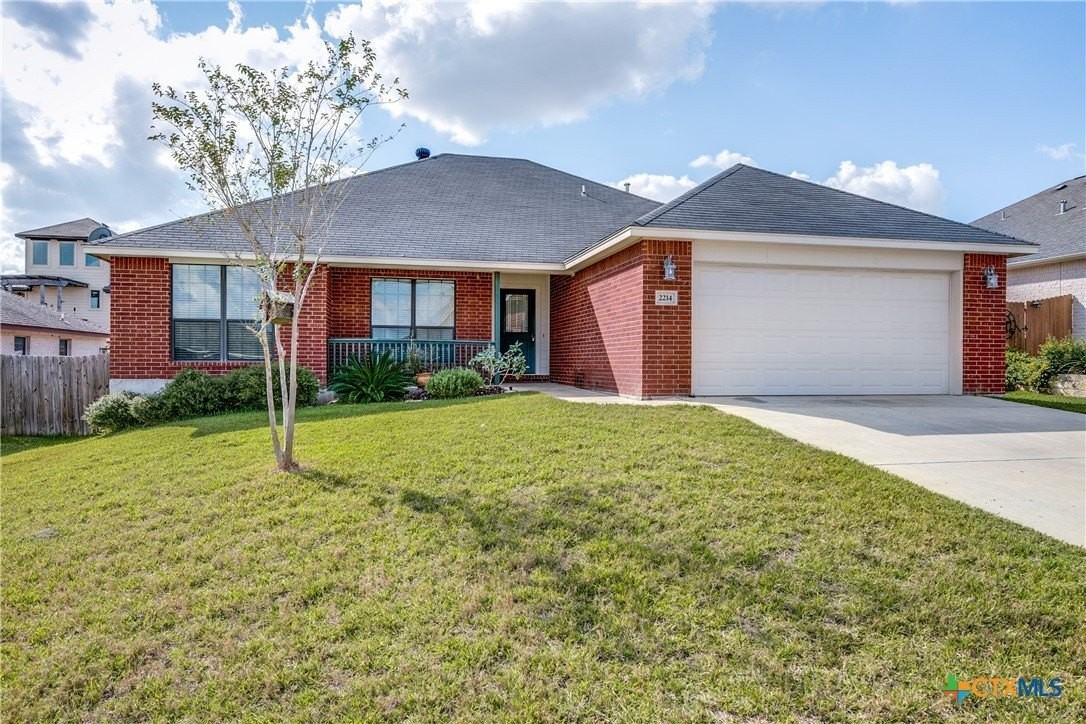 2214 Sun Chase Blvd - Photo 2 of 25