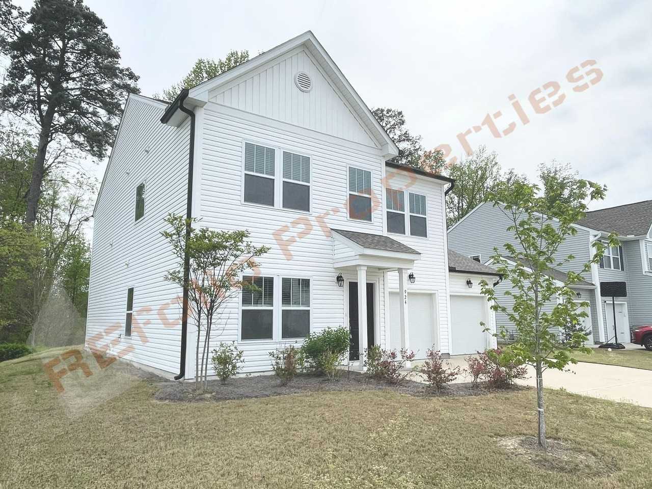 924 Arlington Wood St - Photo 2 of 34