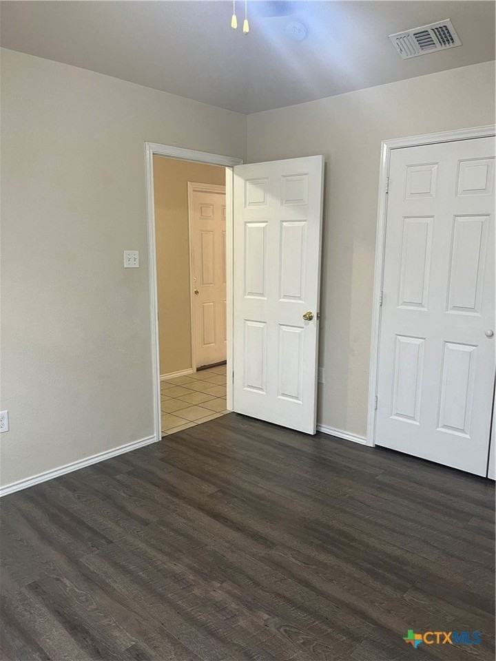 1031 Helen Dr Unit B - Photo 5 of 20