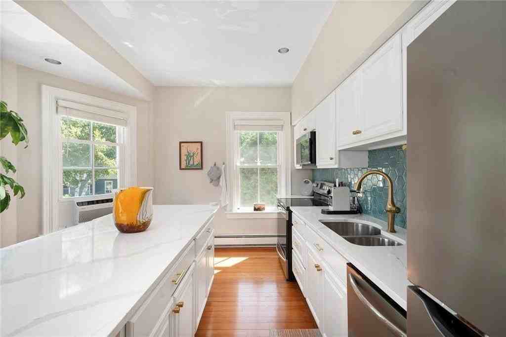 109 Church St Apt 3 - Photo 5 of 27