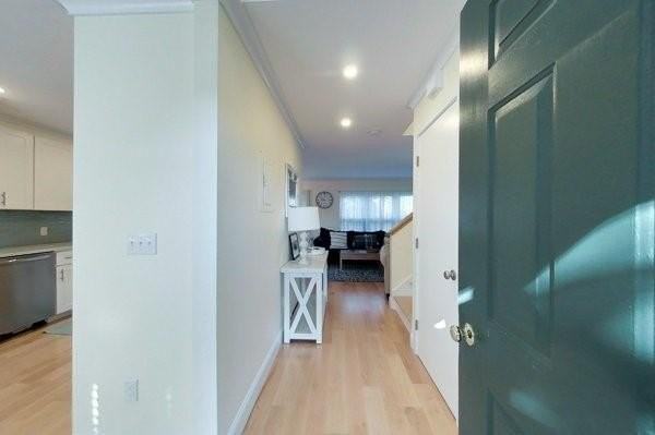 61 Clinton St Unit C - Photo 3 of 22