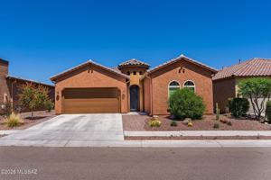 featured image of 13036 N Spinystar Dr