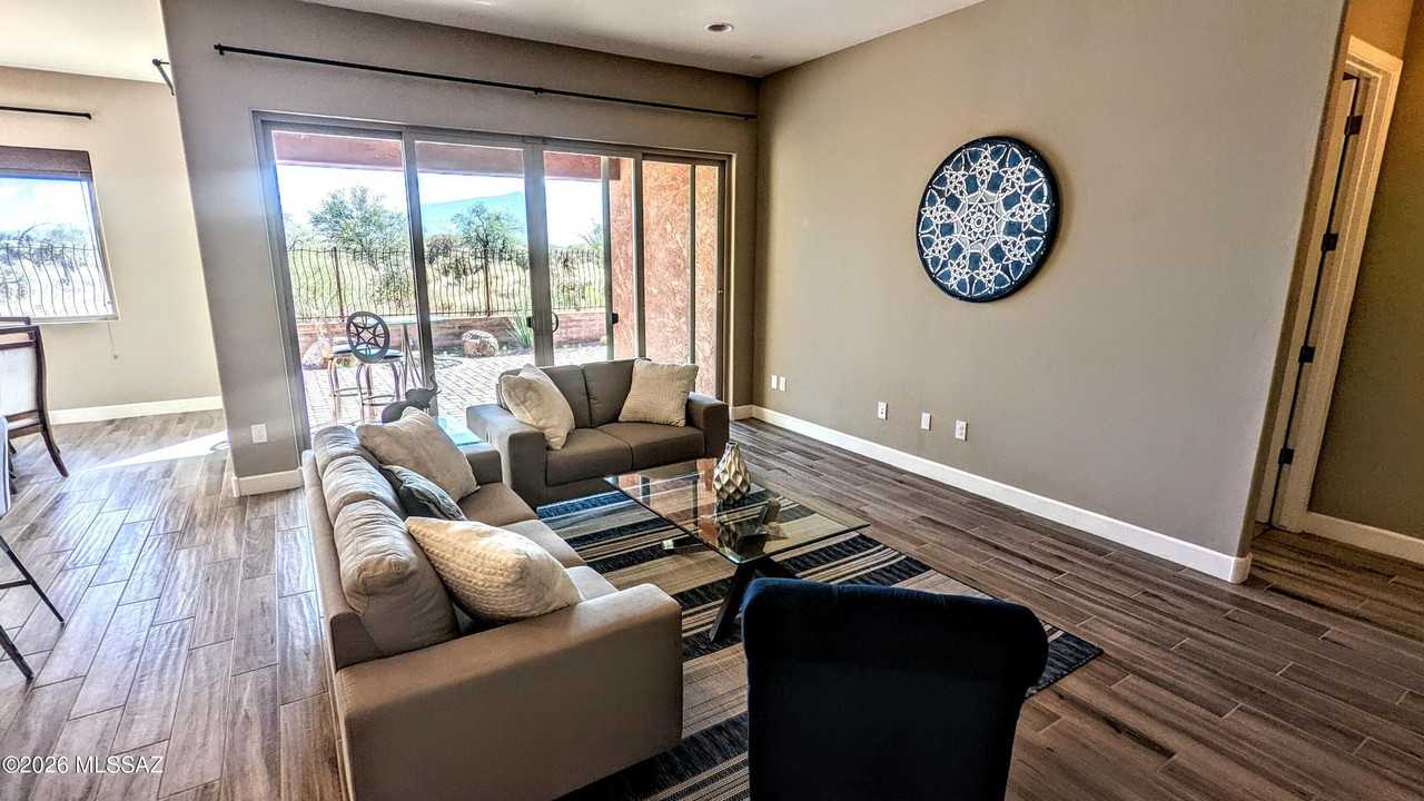 13036 N Spinystar Dr - Photo 4 of 47