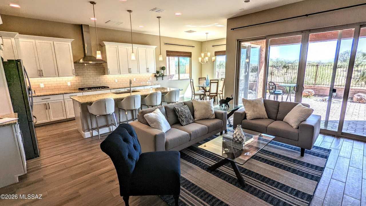 13036 N Spinystar Dr - Photo 6 of 47