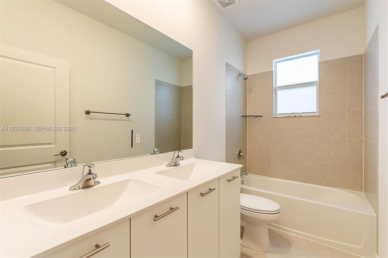 2336 Northwest 130th Street #2336 - Photo 4 of 7