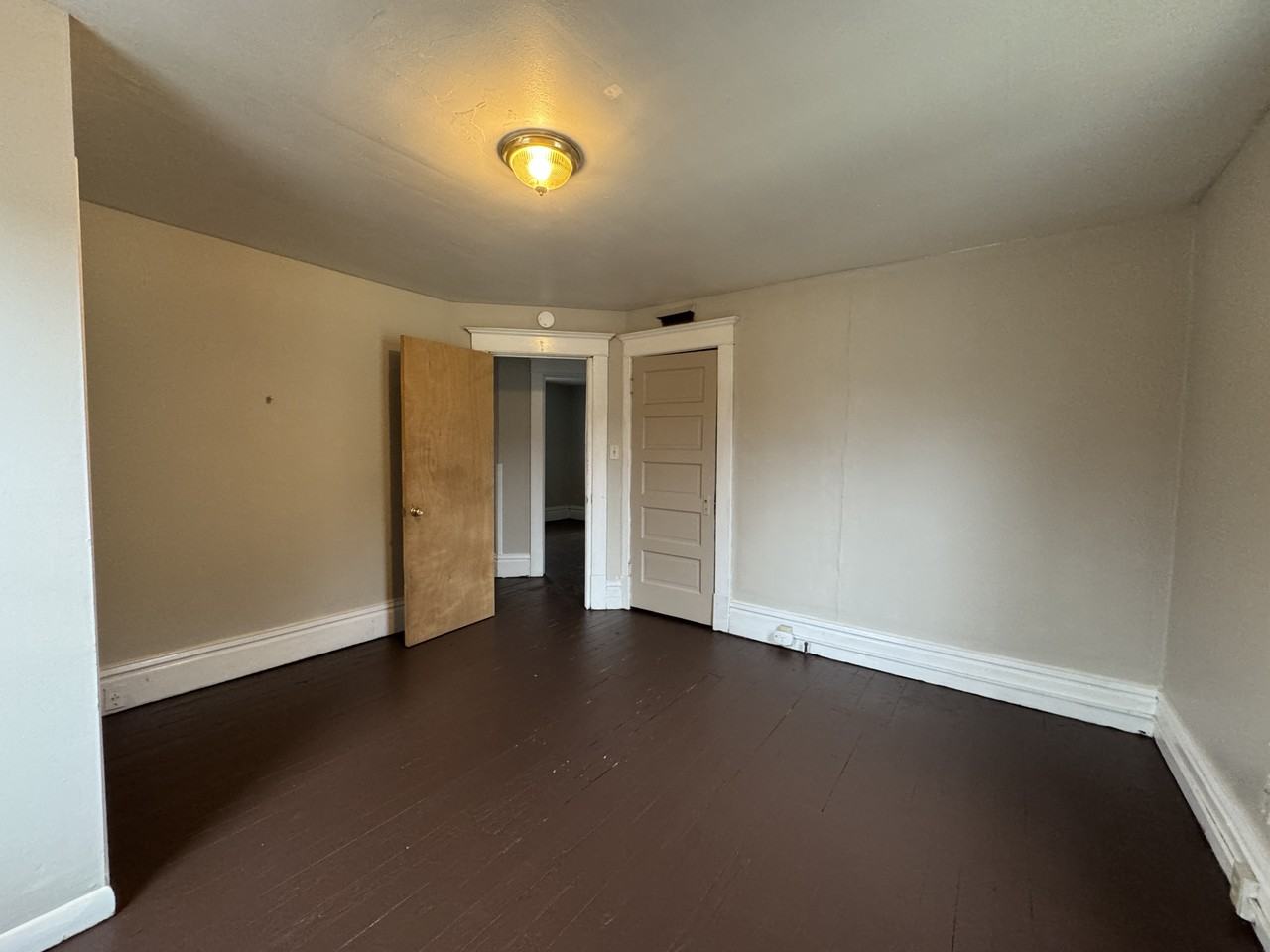 557 Clark St #1 - Photo 3 of 16