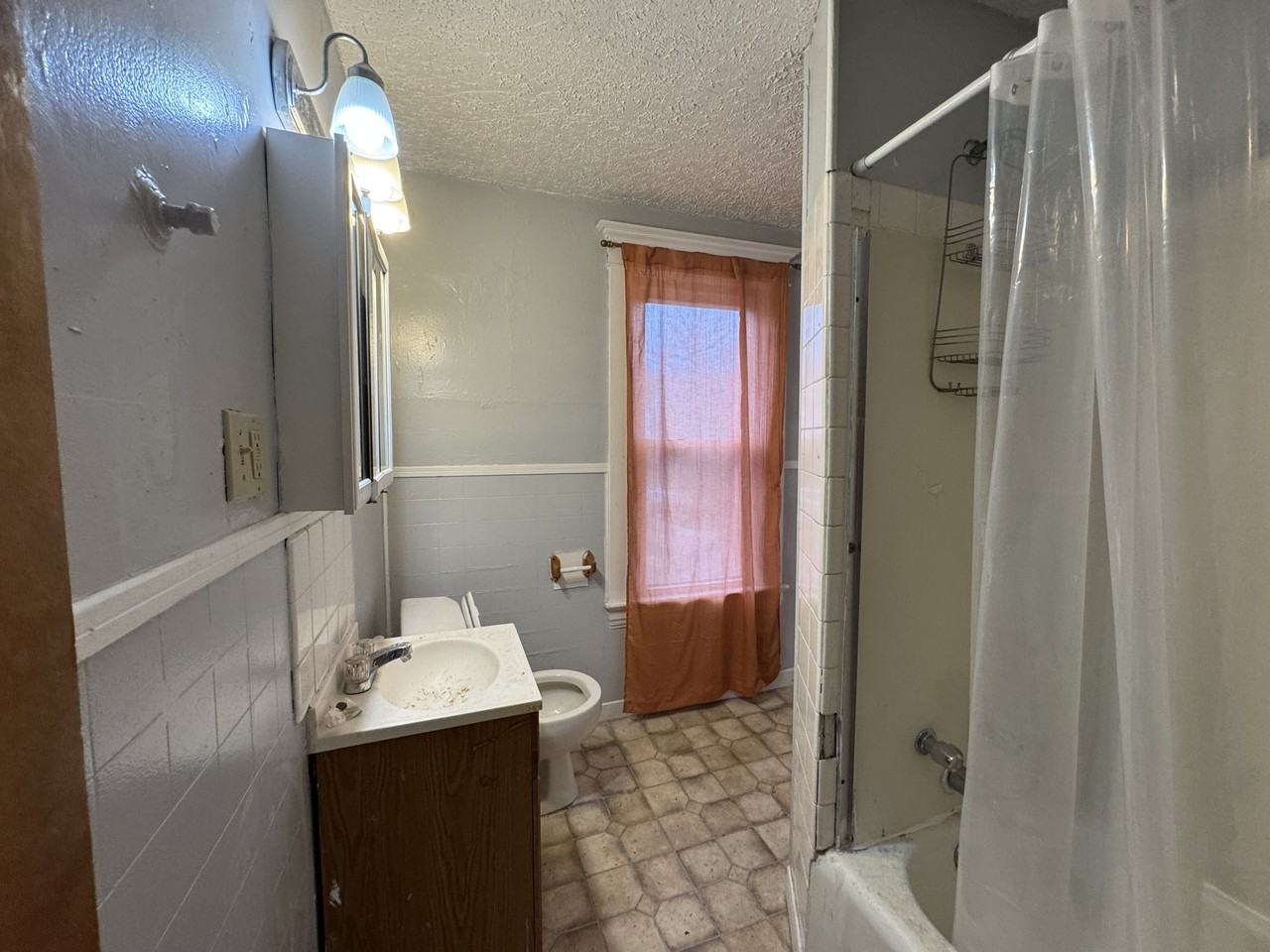 557 Clark St #1 - Photo 6 of 16