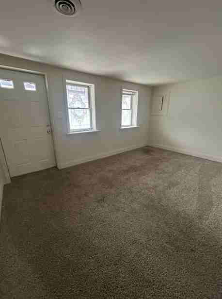 131 Market St #B - Photo 2 of 9