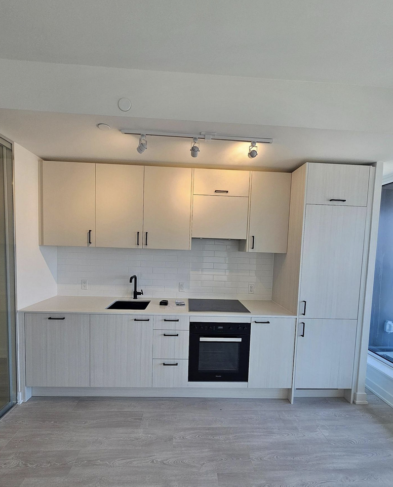 1 Quarrington Lane #2815 - Photo 5 of 17