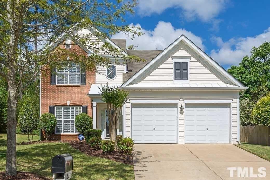 1621 October Rd - Photo 2 of 17