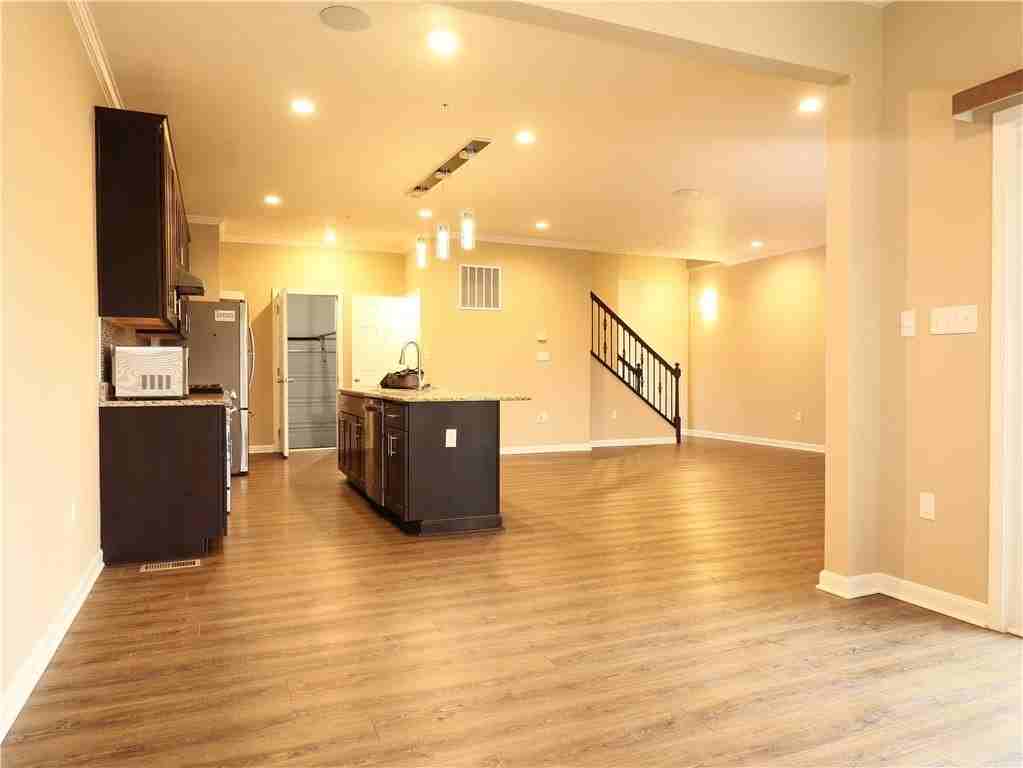 605 Alessia Ct - Photo 3 of 15