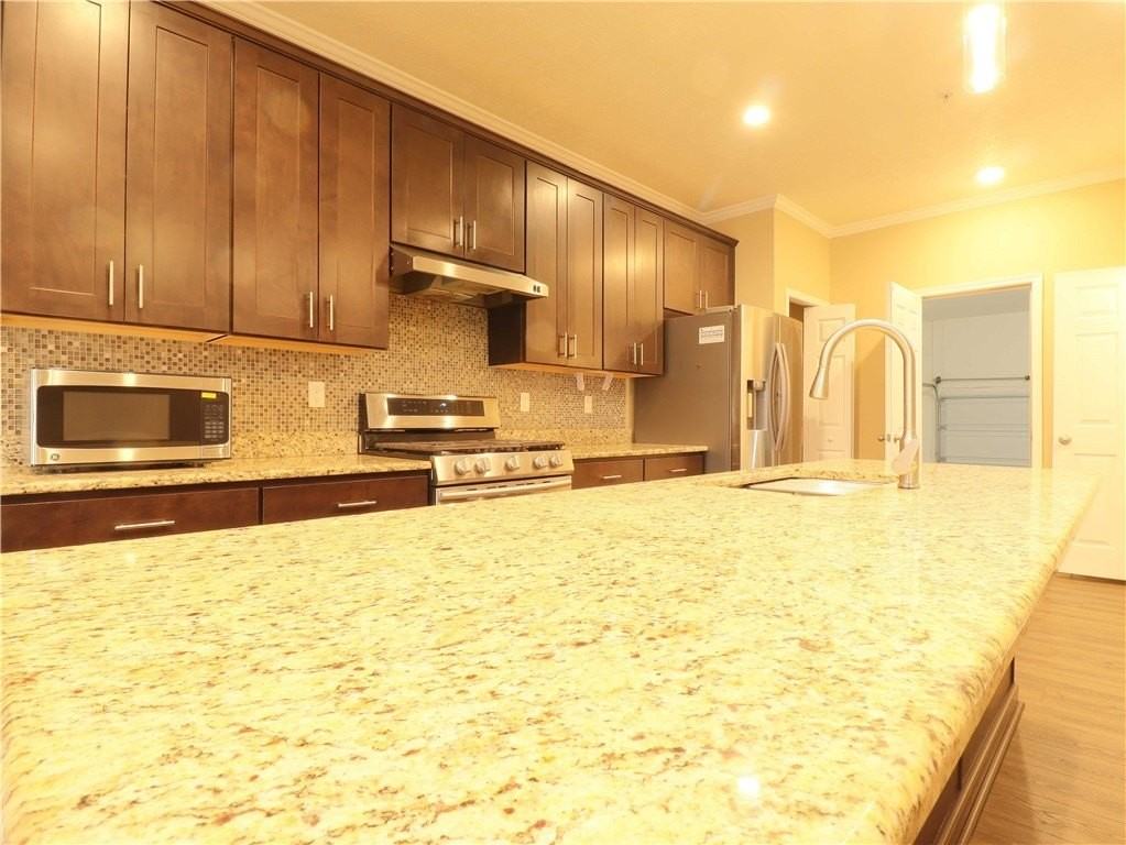 605 Alessia Ct - Photo 5 of 15