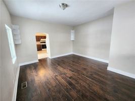 featured image of 22 Harlem Ave #1