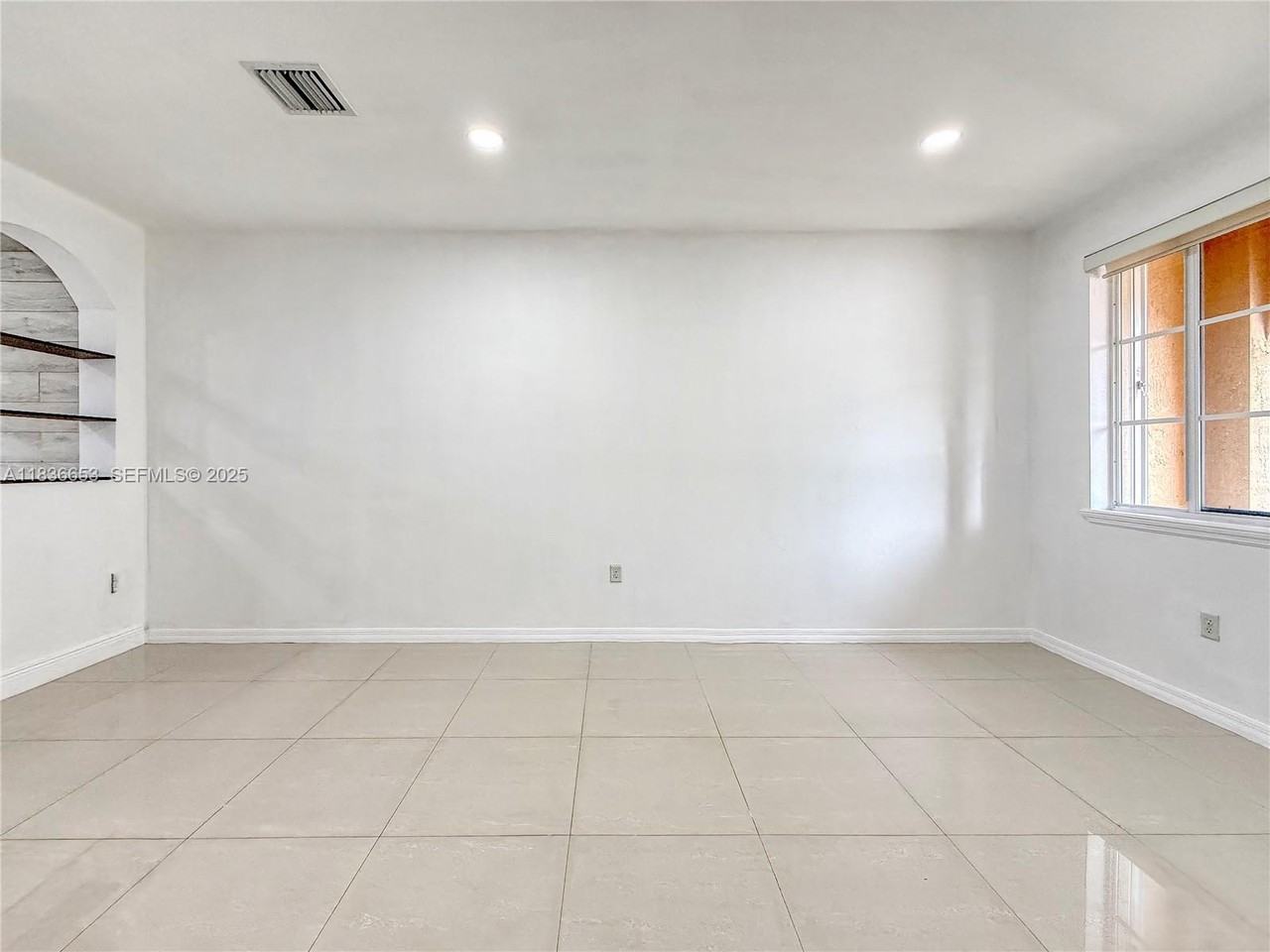 16562 Southwest 71st Terrace #16562 - Photo 5 of 7