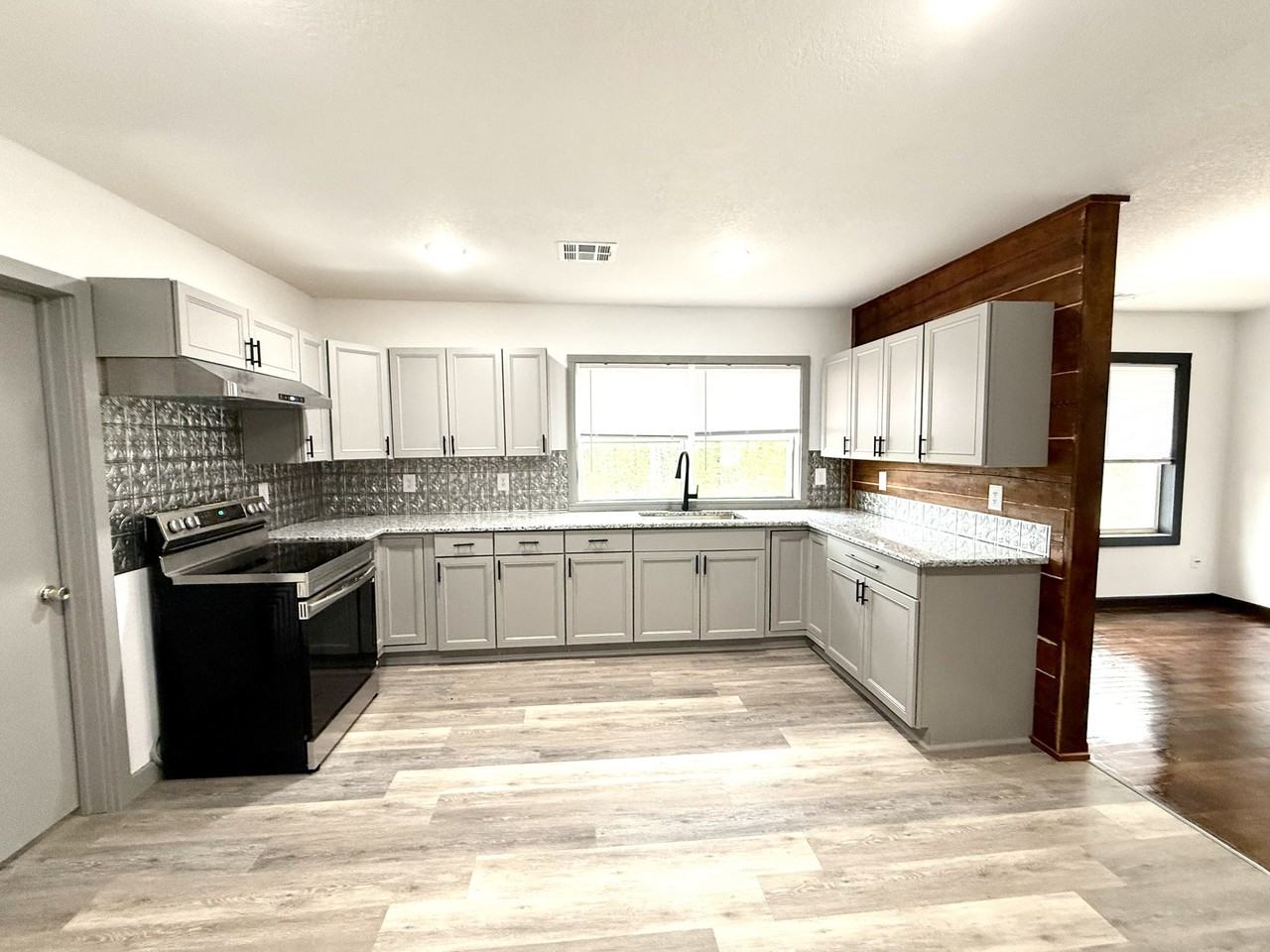 1125 W Easy St #1 - Photo 2 of 19