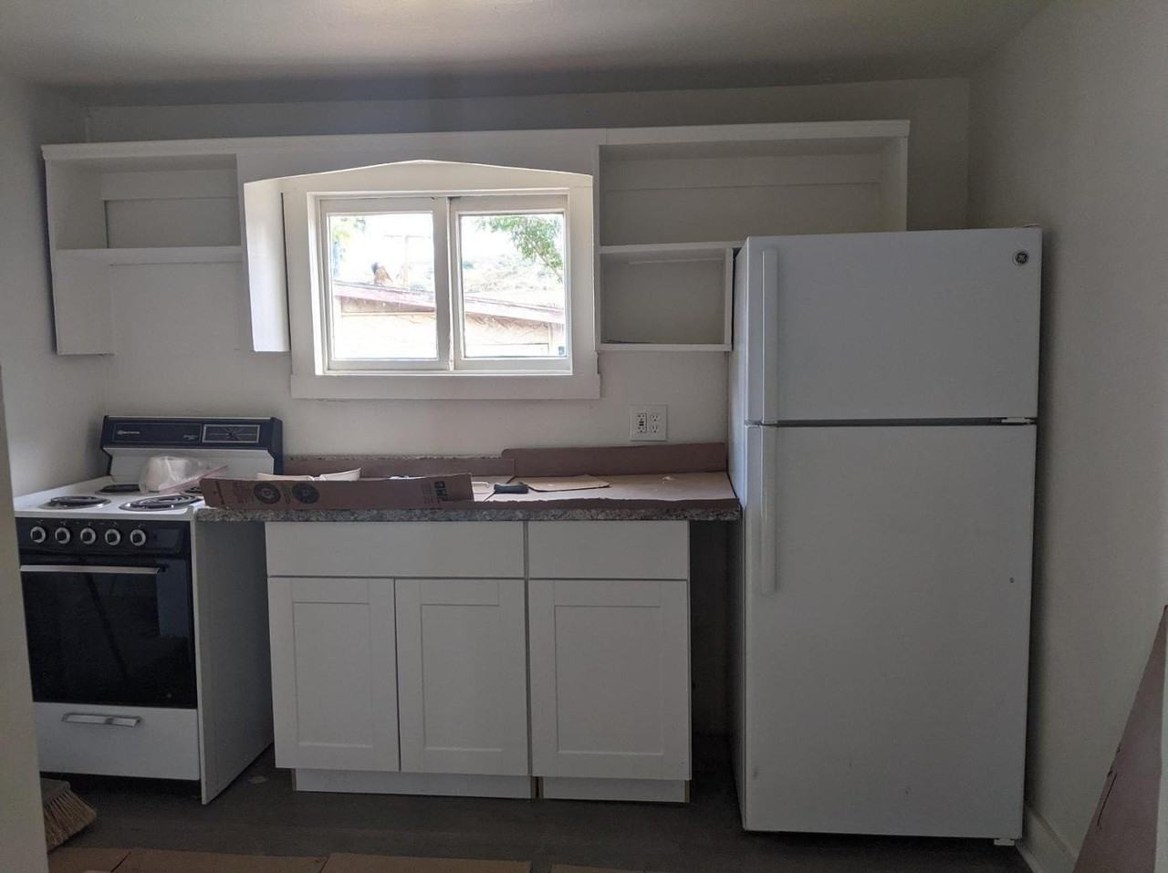 228 N Miami Ave - Photo 2 of 3