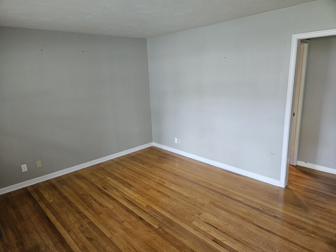 2840 N Cotner Blvd #1 - Photo 7 of 10