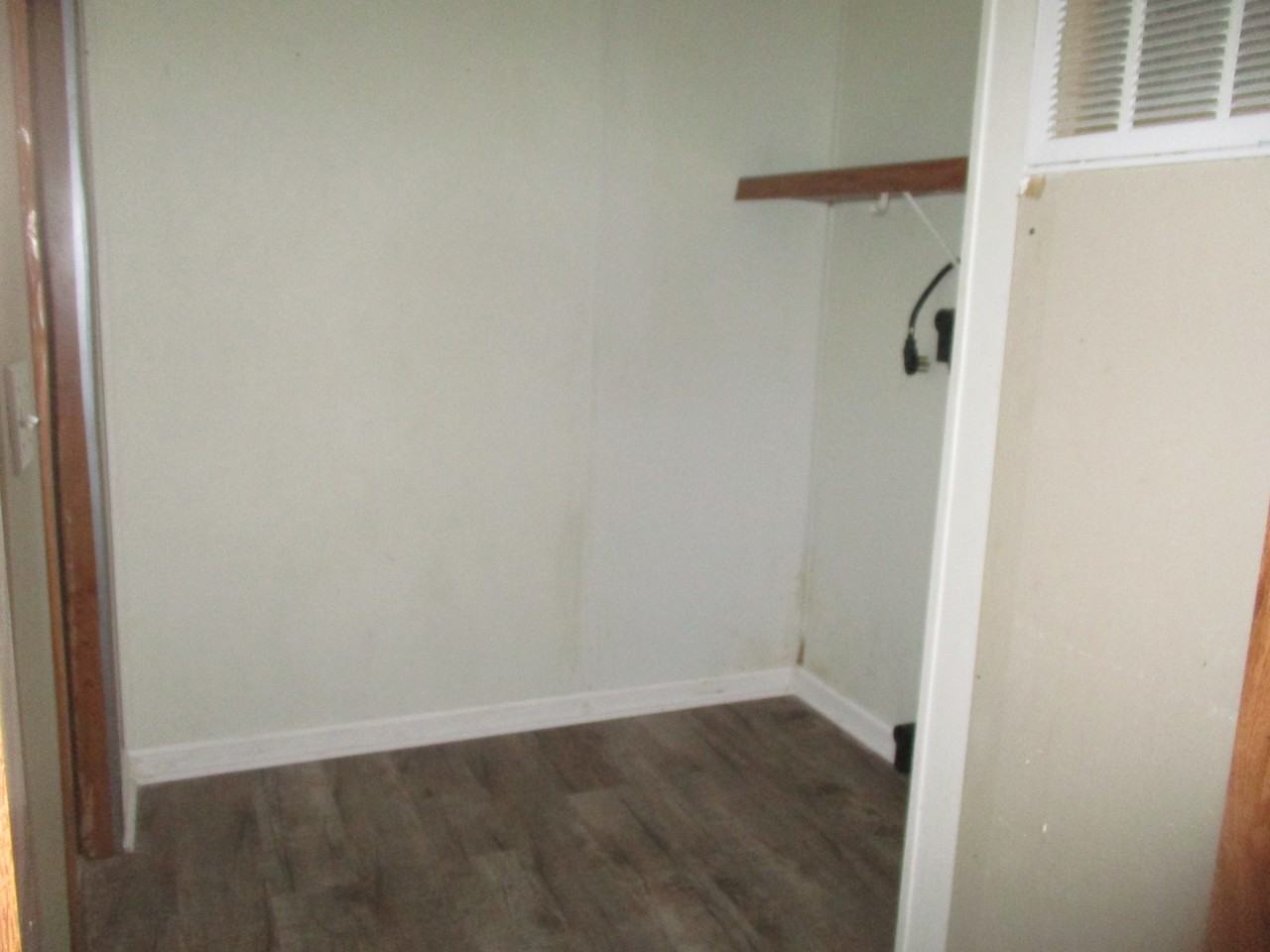 146 Zackary St #1 - Photo 6 of 14