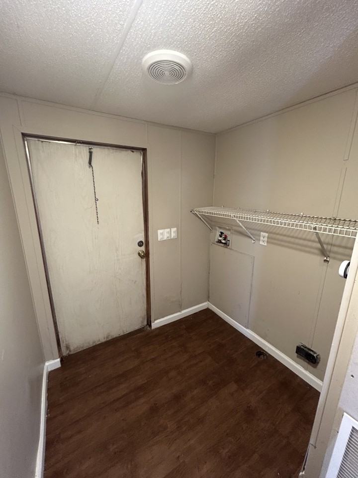 313 Belew St #1 - Photo 6 of 15