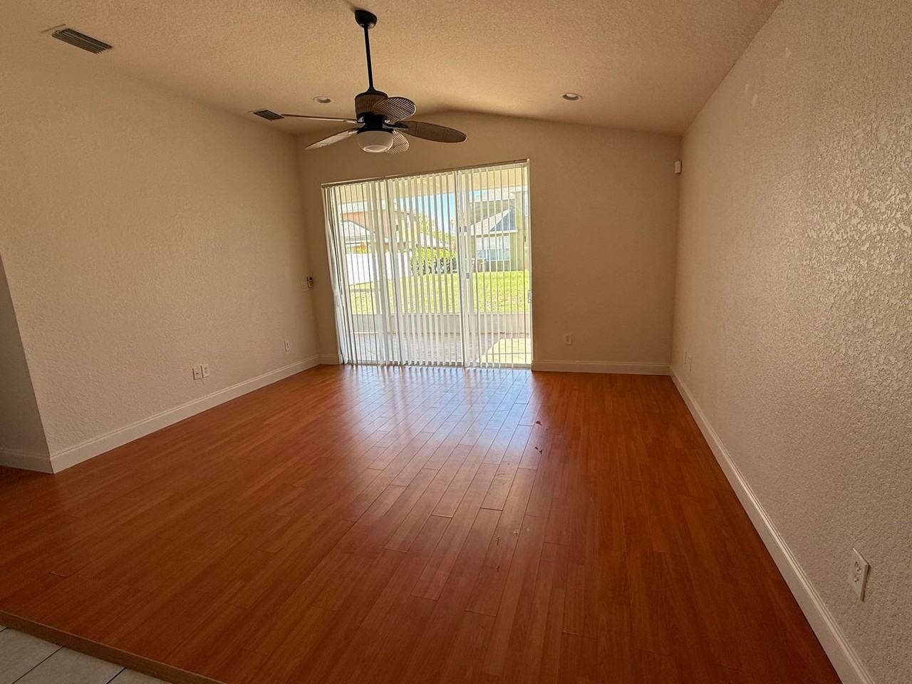 4095 Sw 51st Ct - Photo 6 of 14