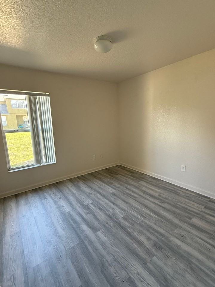 4095 Sw 51st Ct - Photo 7 of 14