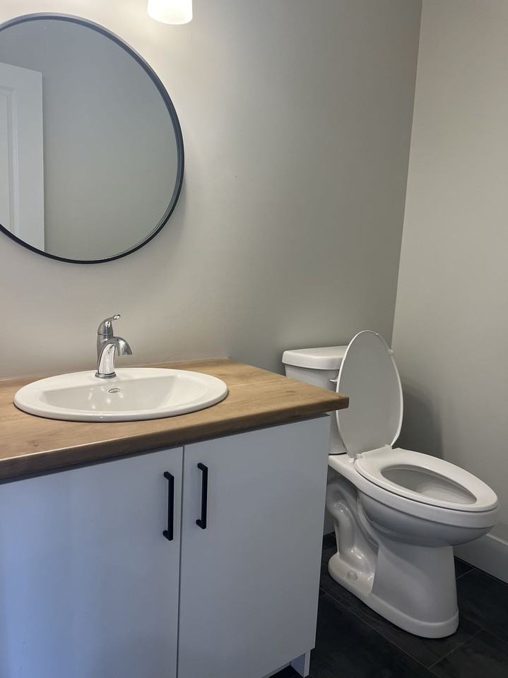 Aimé St - Photo 7 of 9