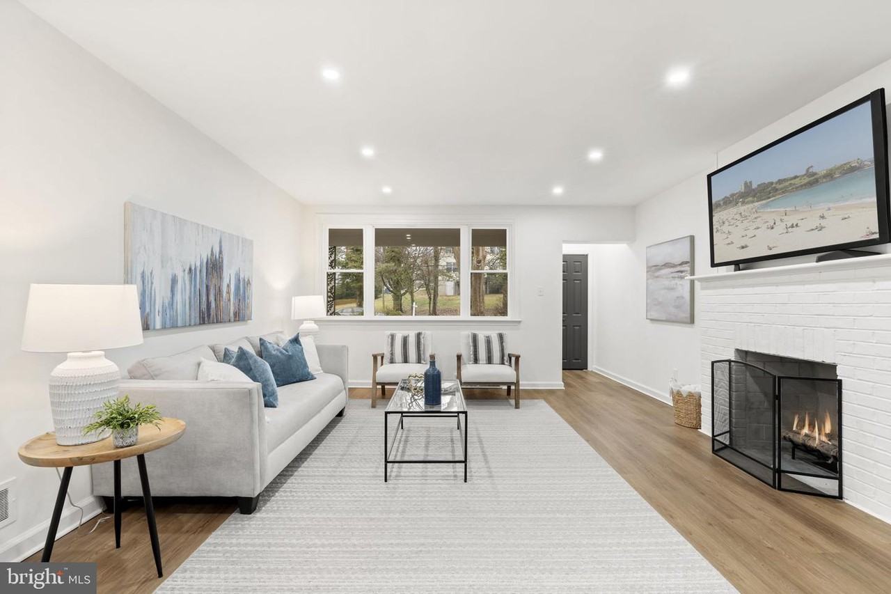 4404 Miller Rd - Photo 5 of 34