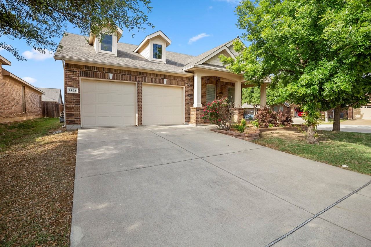 2725 Twinflower Dr - Photo 2 of 23