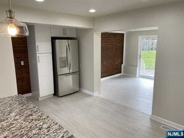 467 Knoll Rd - Photo 5 of 20