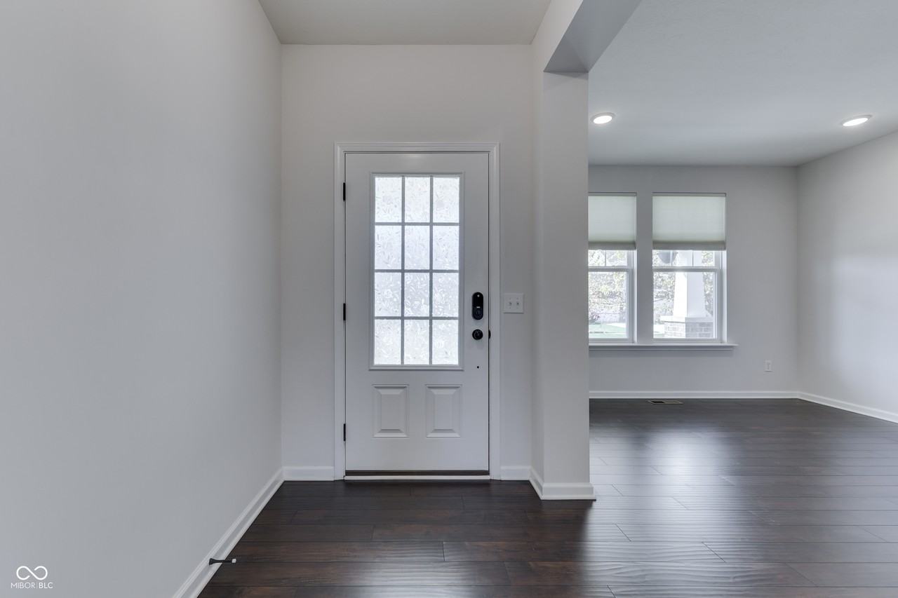 7635 Shady Trails Dr - Photo 3 of 50