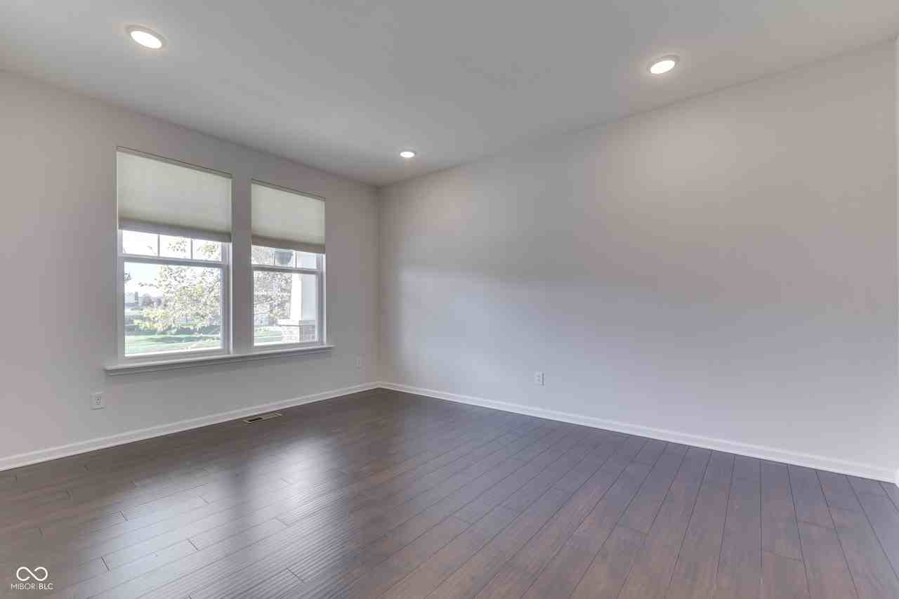 7635 Shady Trails Dr - Photo 4 of 50