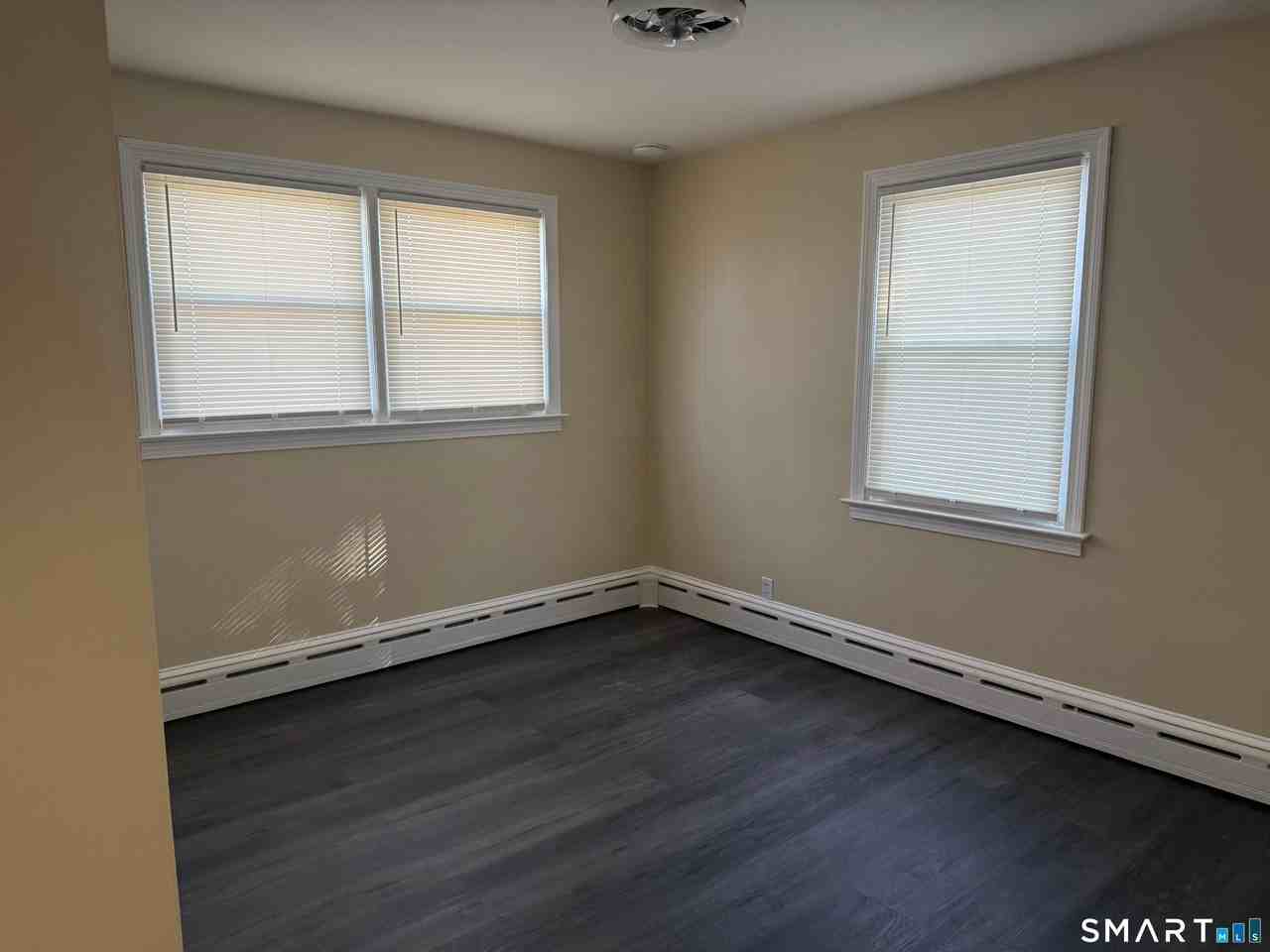 29 Bouley Ave - Photo 7 of 24