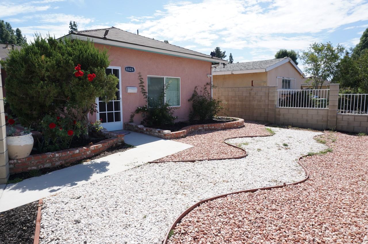 8824 Quartz Ave - Photo 4 of 33