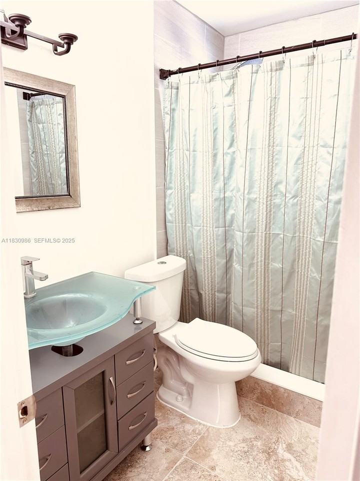 8761 Northwest 12th Street - Photo 7 of 8