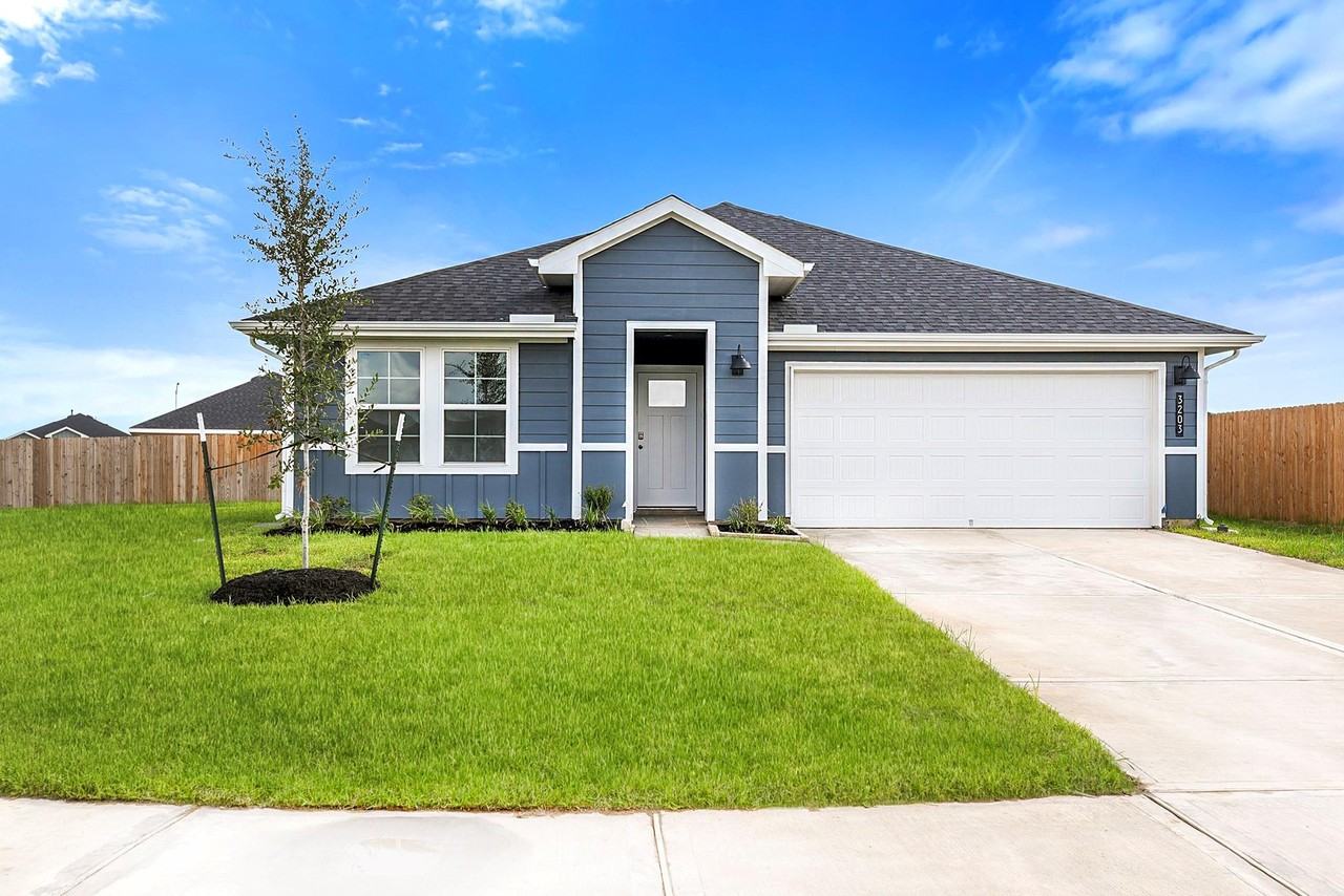 3203 Langley Bend Ln - Photo 3 of 45