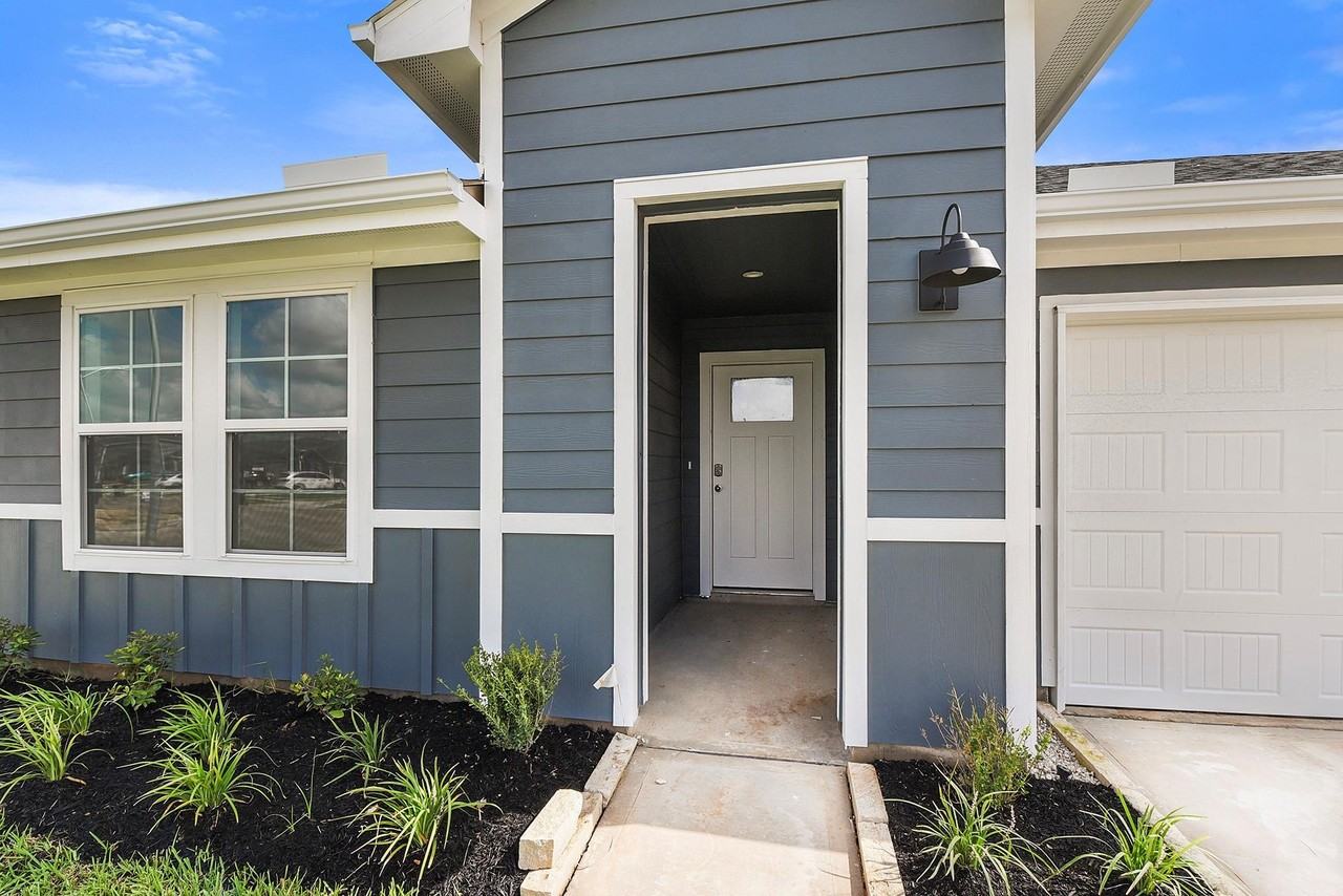 3203 Langley Bend Ln - Photo 5 of 45