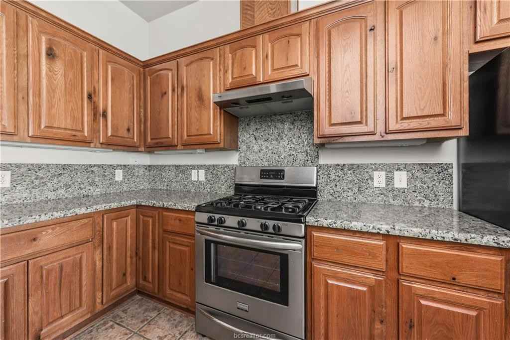 4009 Reatta Ln - Photo 7 of 21