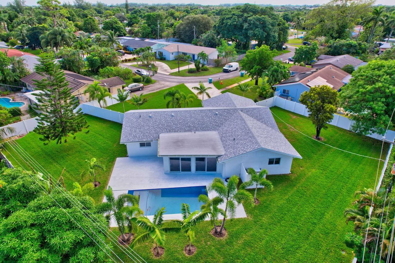 135 Se 28th Ct