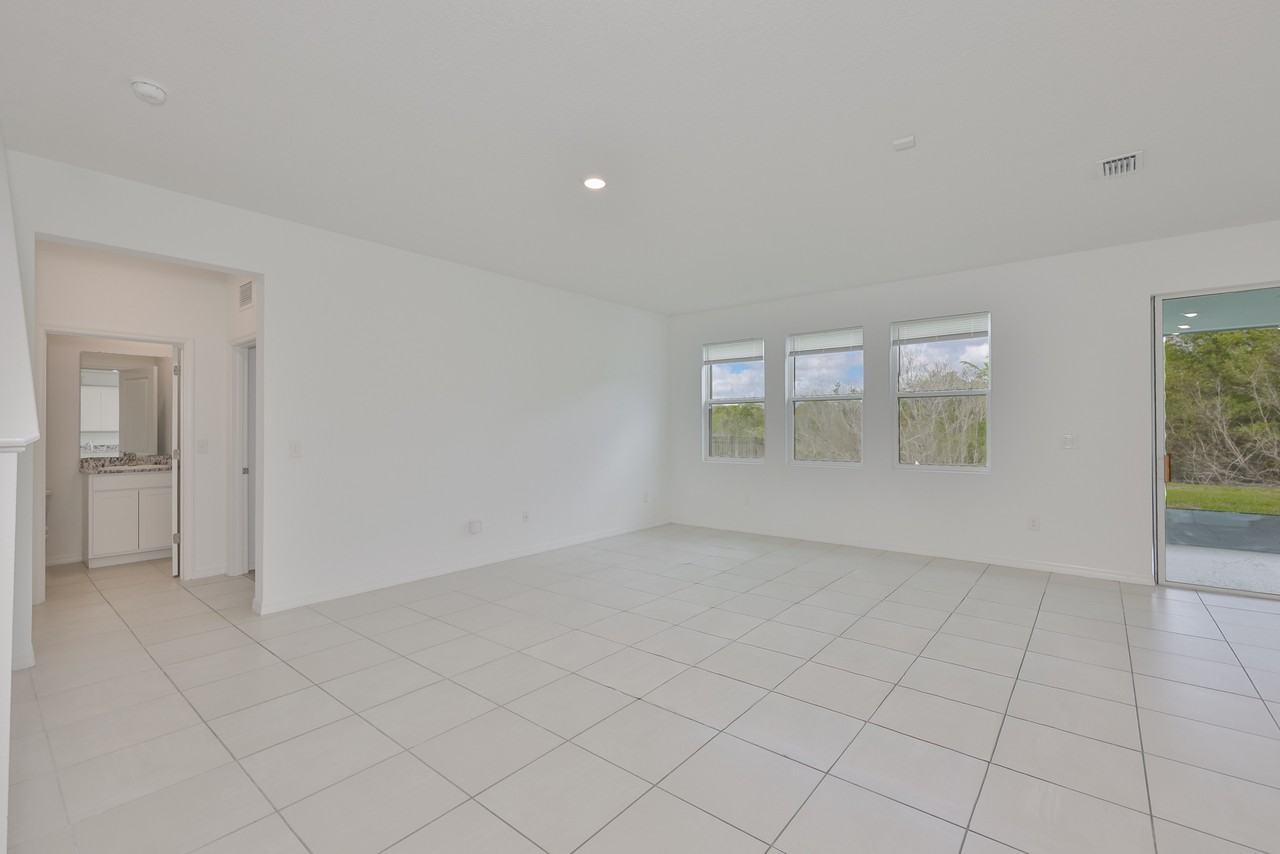 10819 Charlotte Dr - Photo 4 of 44